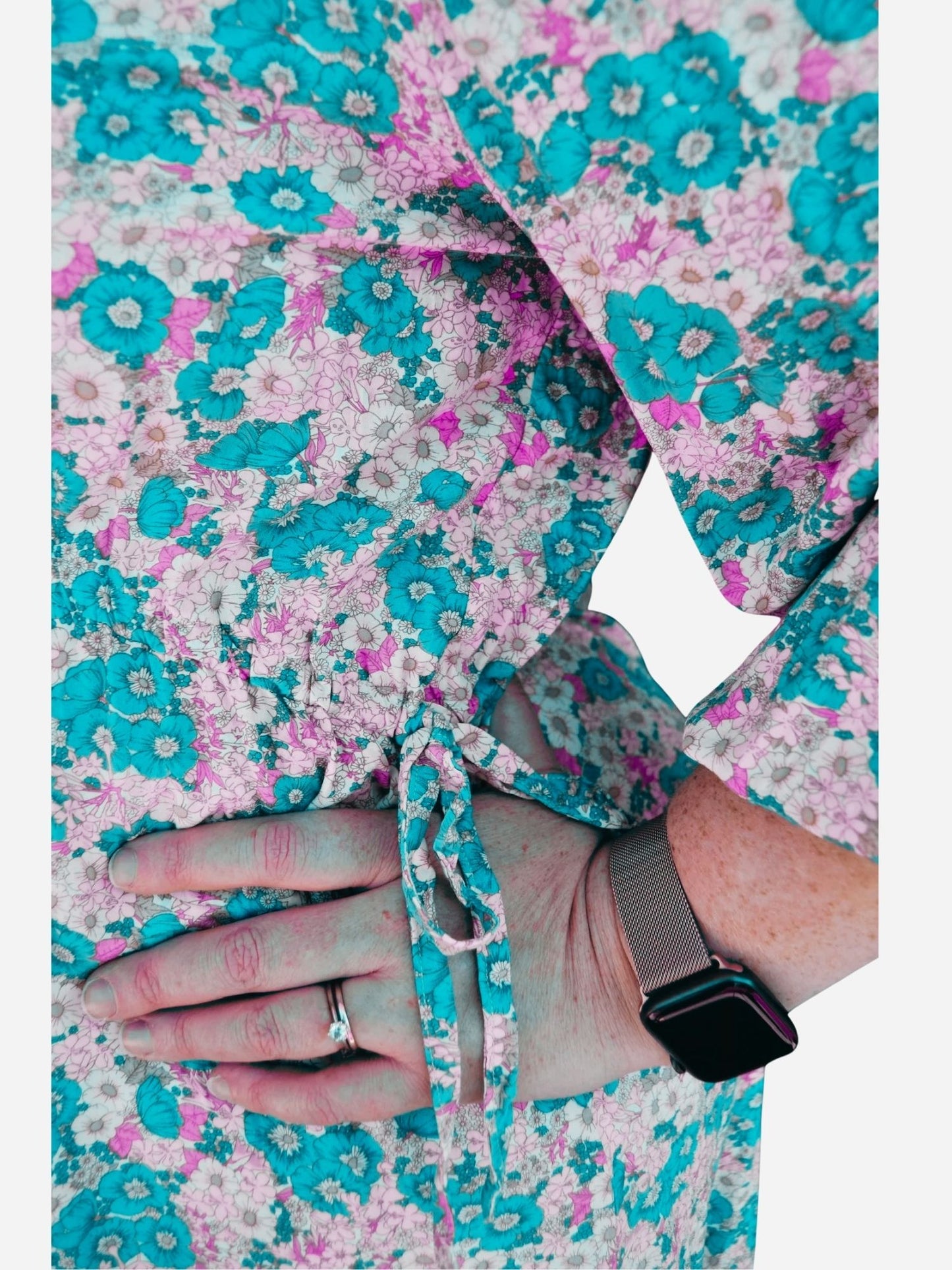 Flowing Mid-length Dress